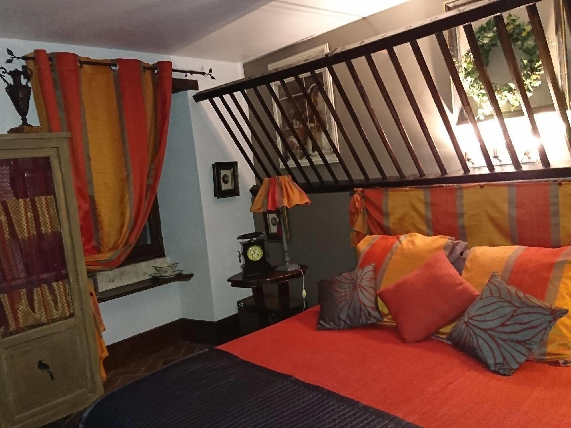 Hotel Moulin Rouhaud Montboyer Esterno foto