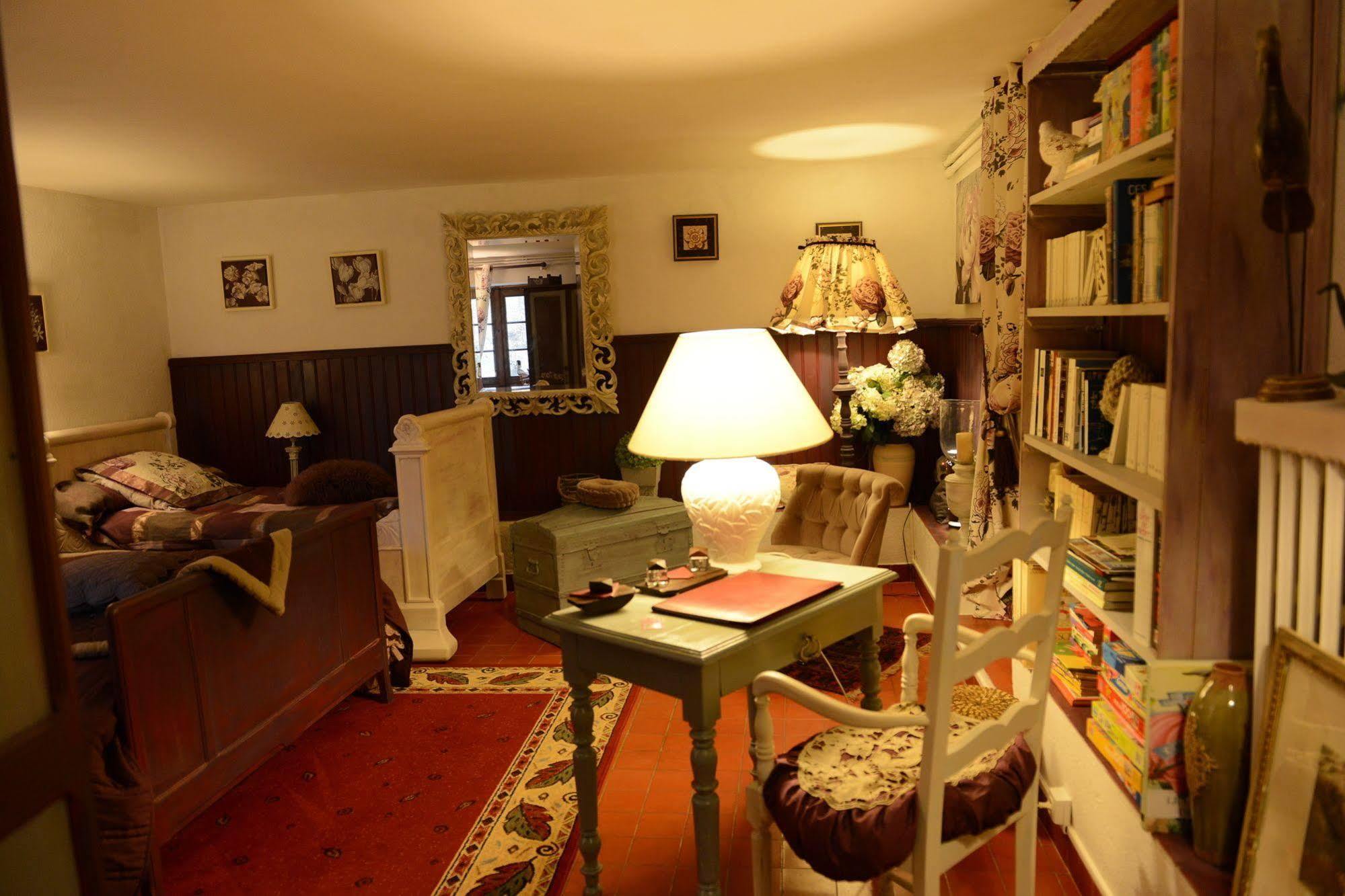 Hotel Moulin Rouhaud Montboyer Esterno foto