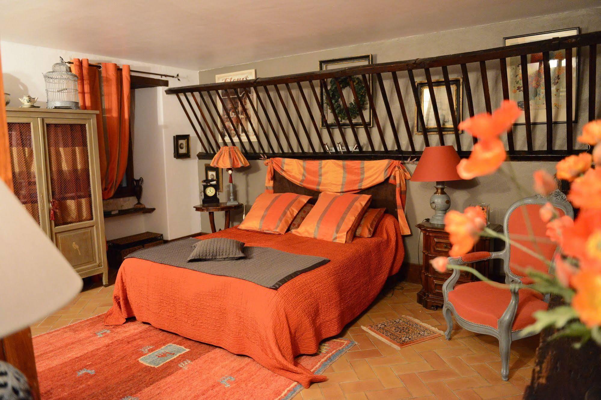 Hotel Moulin Rouhaud Montboyer Esterno foto
